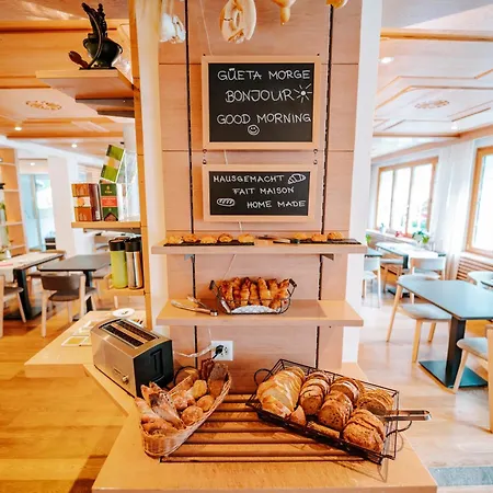 Eden Wellness Готель