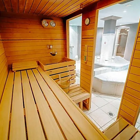 Eden Wellness Hotel 4*