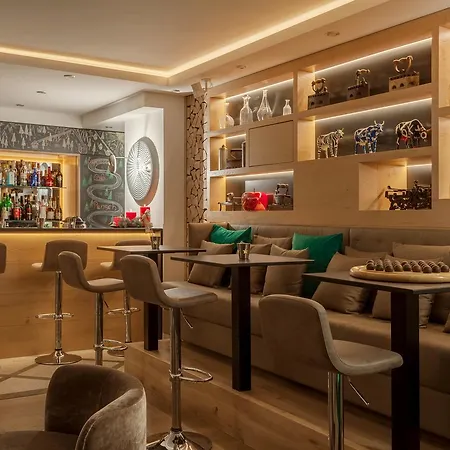 Hotell Eden Wellness 4*
