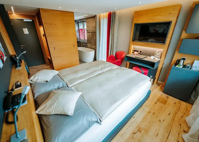 酒店 伊甸园酒店 4*